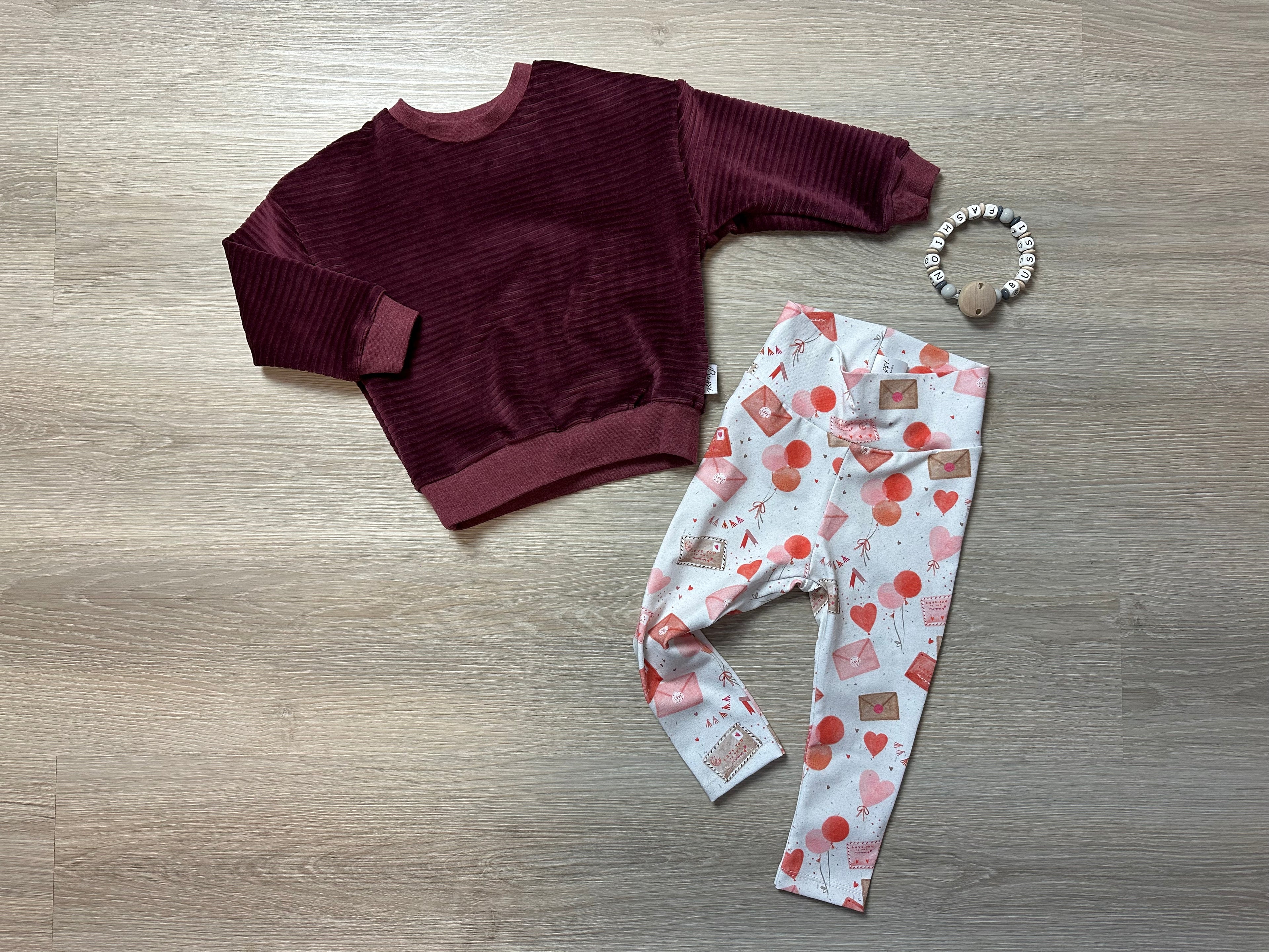 Leggings & Oversize Sweater Cord 80 Liebesbrief/cherry