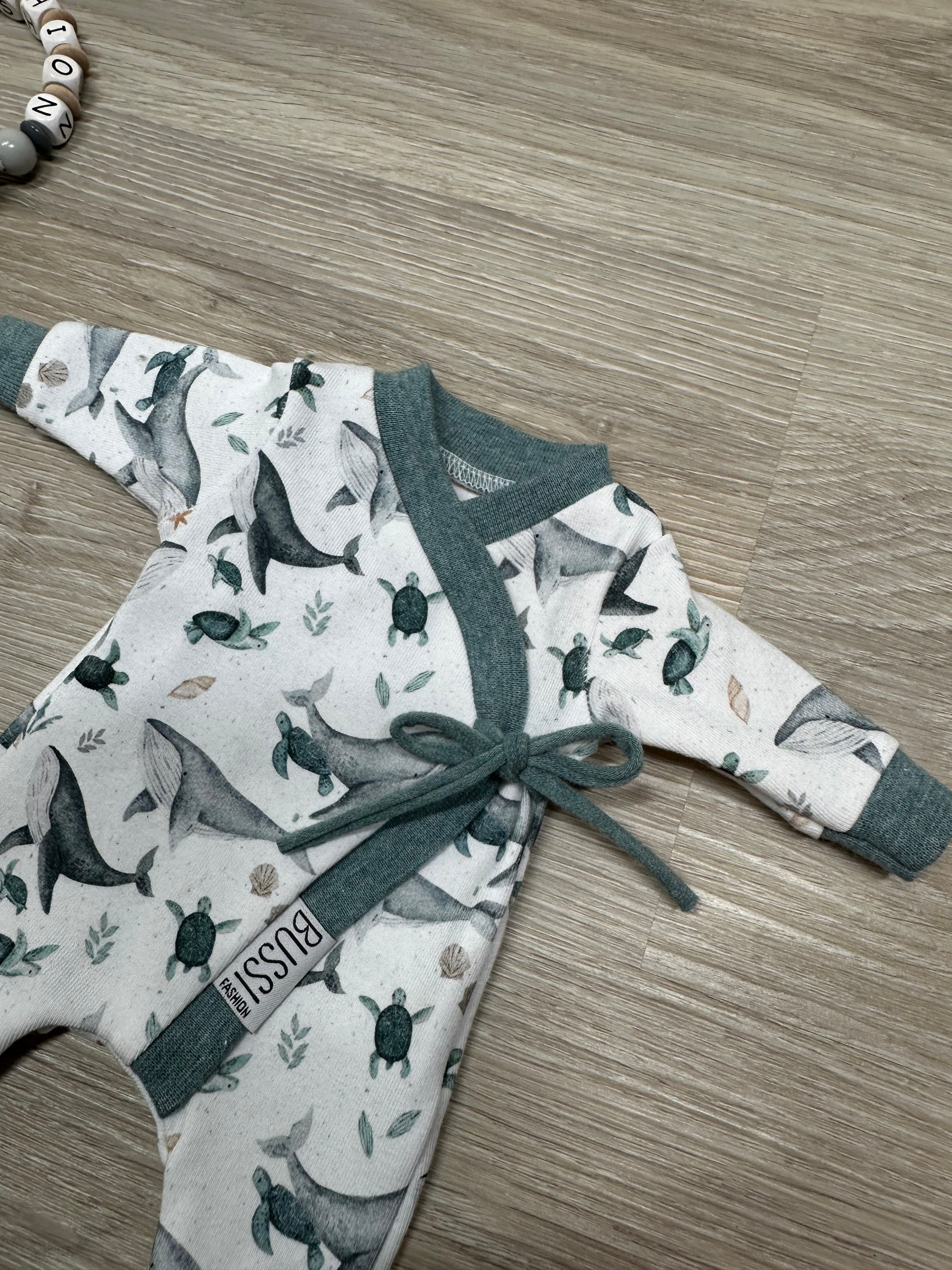 Mini Wickelstrampler